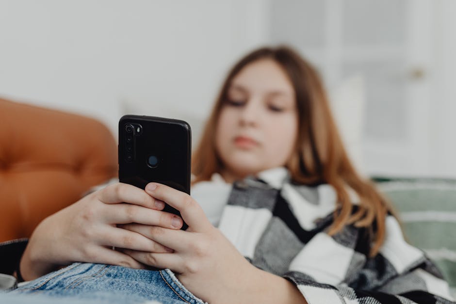 Greece to Impose Social Media Ban on Minors from 2024