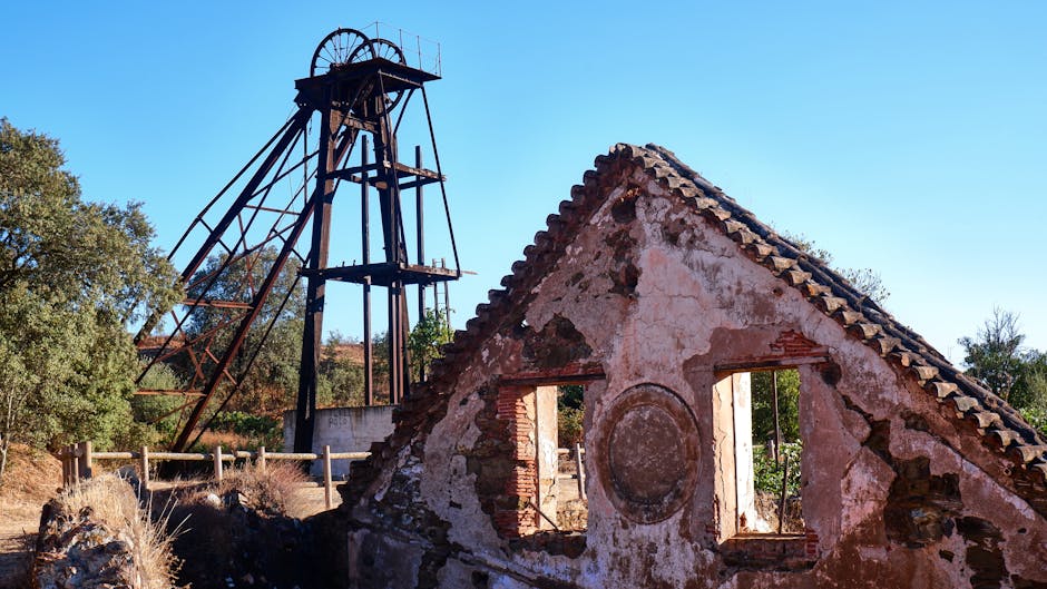 Mexican Miner Rescued After 14 Days Trapped Underground