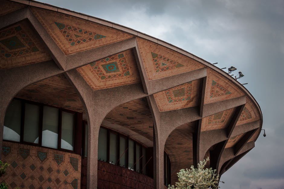 Why Iran’s Jewish Community is Under Threat