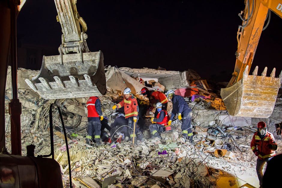 19 Feared Trapped After Building Collapse in Philippines