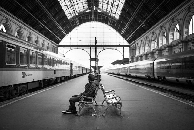 500 trains to get better WiFi by 2027 under new plan