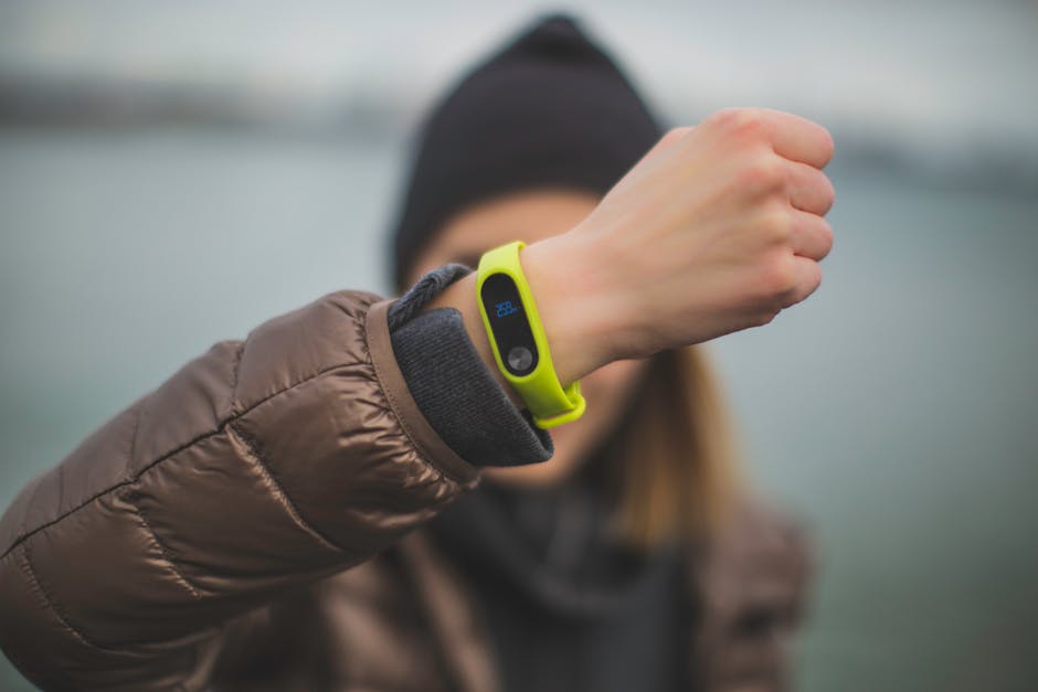 Fitbit Air Launches at $100 with No Screen, Just Smarts