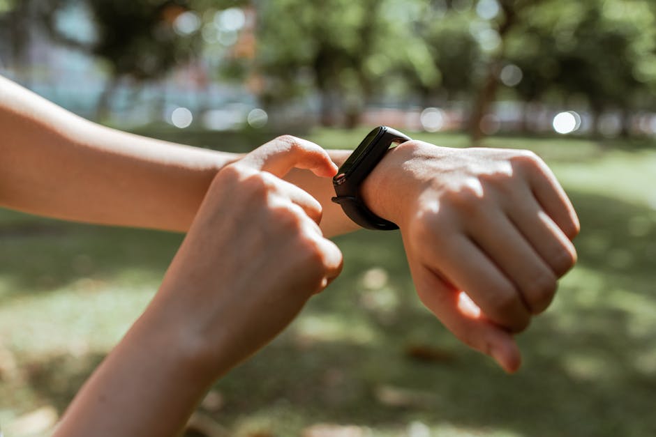 From ‘it helped me stick to a routine’ to ‘I despise it’: 11 people explain how they’re using AI for fitness
