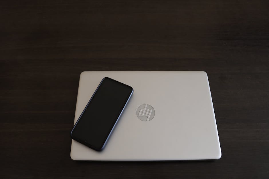 Laptop Sales Plummet 15% in One Quarter