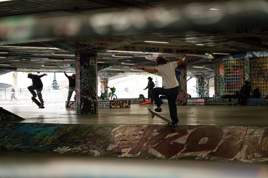 London's Southbank Undercroft Celebrates 50 Years as a Skateboarding Haven - VirentaNews
