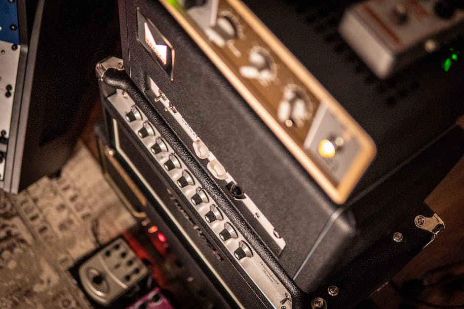 Marshall’s New On-Ear Headphones Feature Guitar Amp Design and ANC