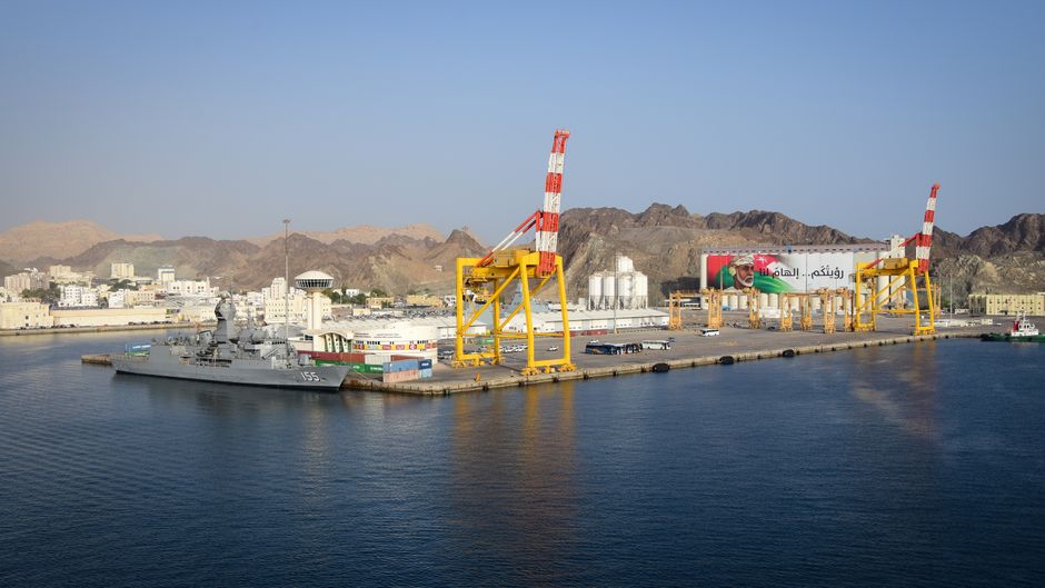 US Destroys 3 IRGC Boats in Persian Gulf Skirmish