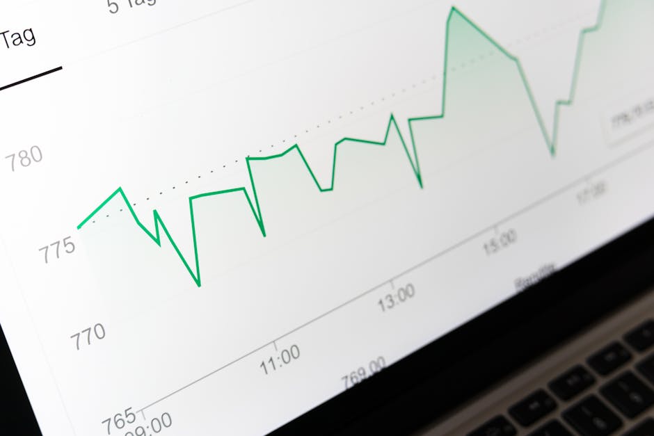 US Job Market Surges with 115,000 New Positions