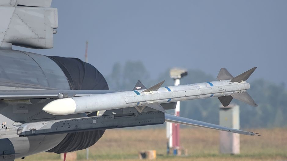Zelenskyy Warns of Imminent Oreshnik Missile Strike on Kyiv