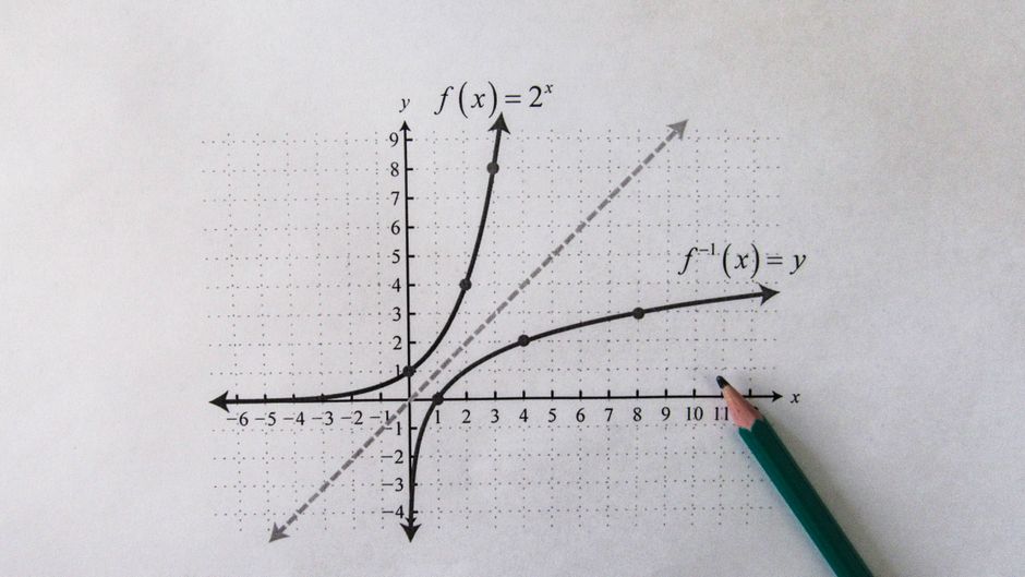 AI Pioneer Reveals Mathematical Regression Breakthrough - VirentaNews