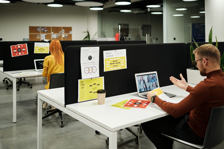 Artificial Intelligence Surges: New York Times Seeks Worker Insights