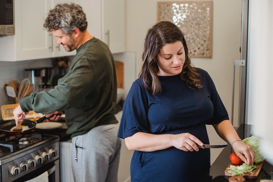 Couple Achieves Early Retirement at 40 through Frugal Living