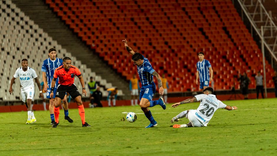 Footballer Christian Eriksen Collapses - VirentaNews