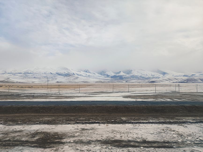 Headline with number or stat: China’s $1 Trillion Western Development - VirentaNews