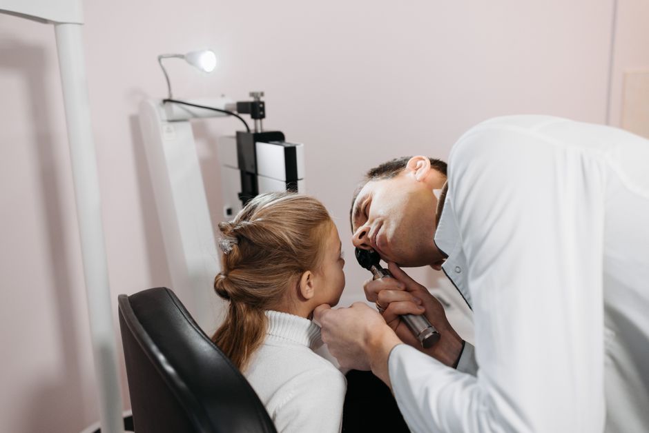 Lab-grown aging eye model reveals early AMD markers in weeks - VirentaNews