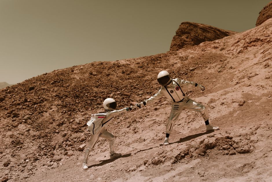 NASA Aims to Land Astronauts on the Moon by 2028, But Faces Challenges