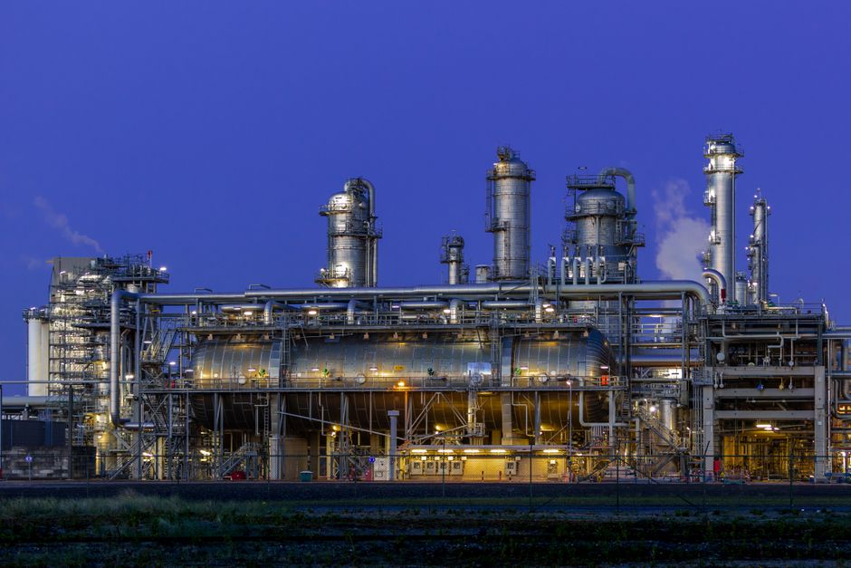 Qatar LNG Factory Explosion Injures 54, Leaves 18 Missing, Gov’t Says