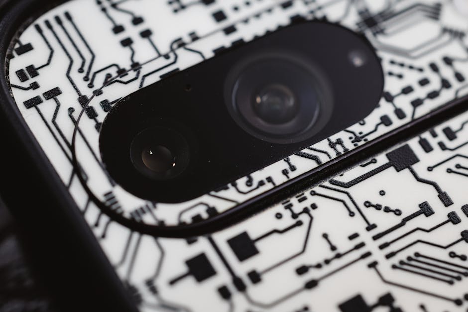 Smartphone Camera Monitors Heart Rate with 90% Accuracy
