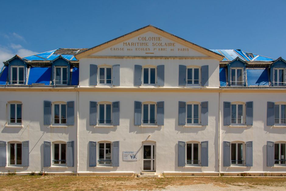 Why French High Schools Teach Philosophy - VirentaNews
