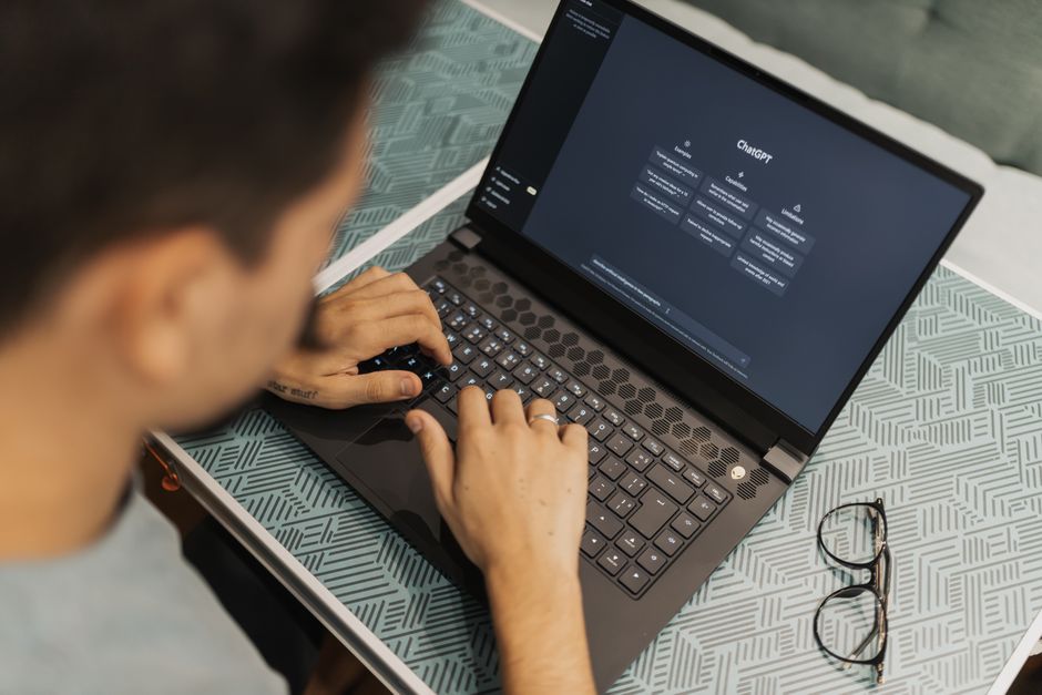 AI Surges Beyond Email and Reports in Office Settings