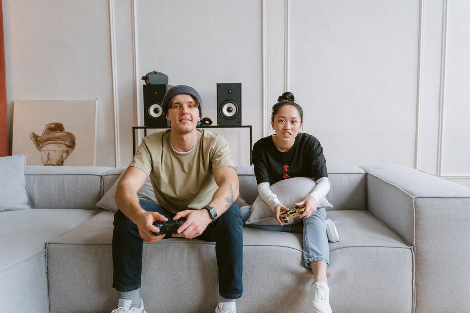 Gaming Ownership Wars: 8 Key Facts - VirentaNews