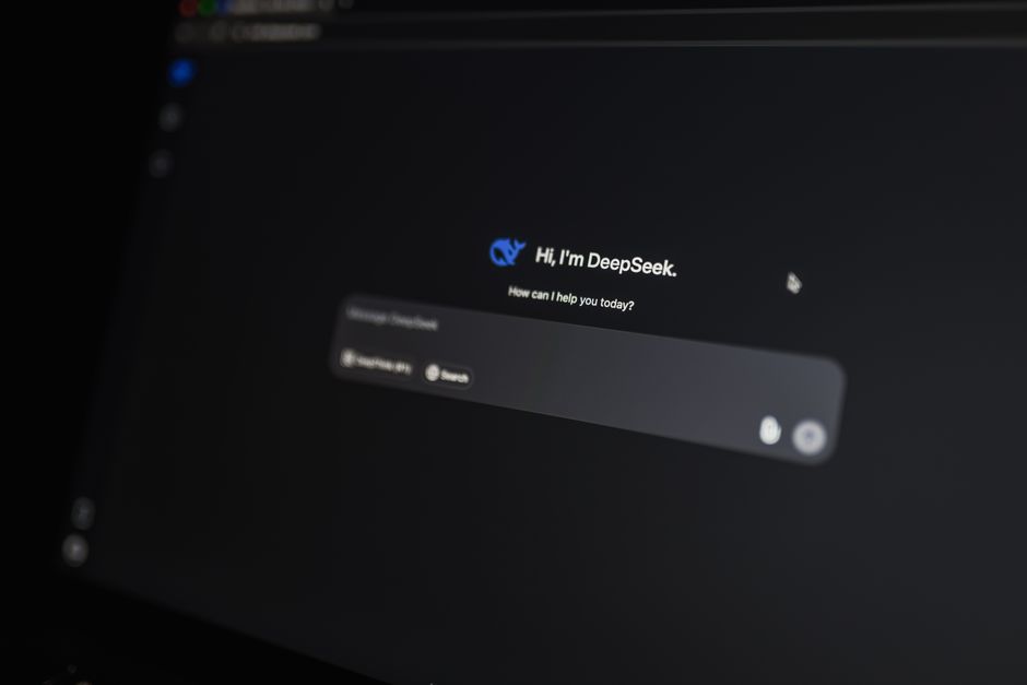 Kitboga Reveals Guide to Disrupting Scam Chatbots with Recursive Instructions - VirentaNews