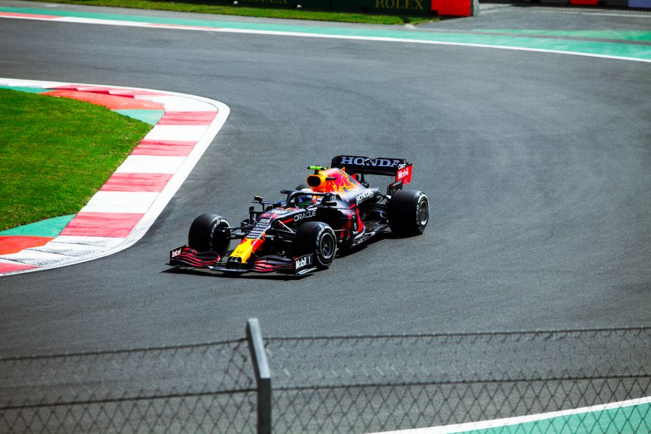Why Mercedes' Mistake Cost Antonelli the British Grand Prix - VirentaNews